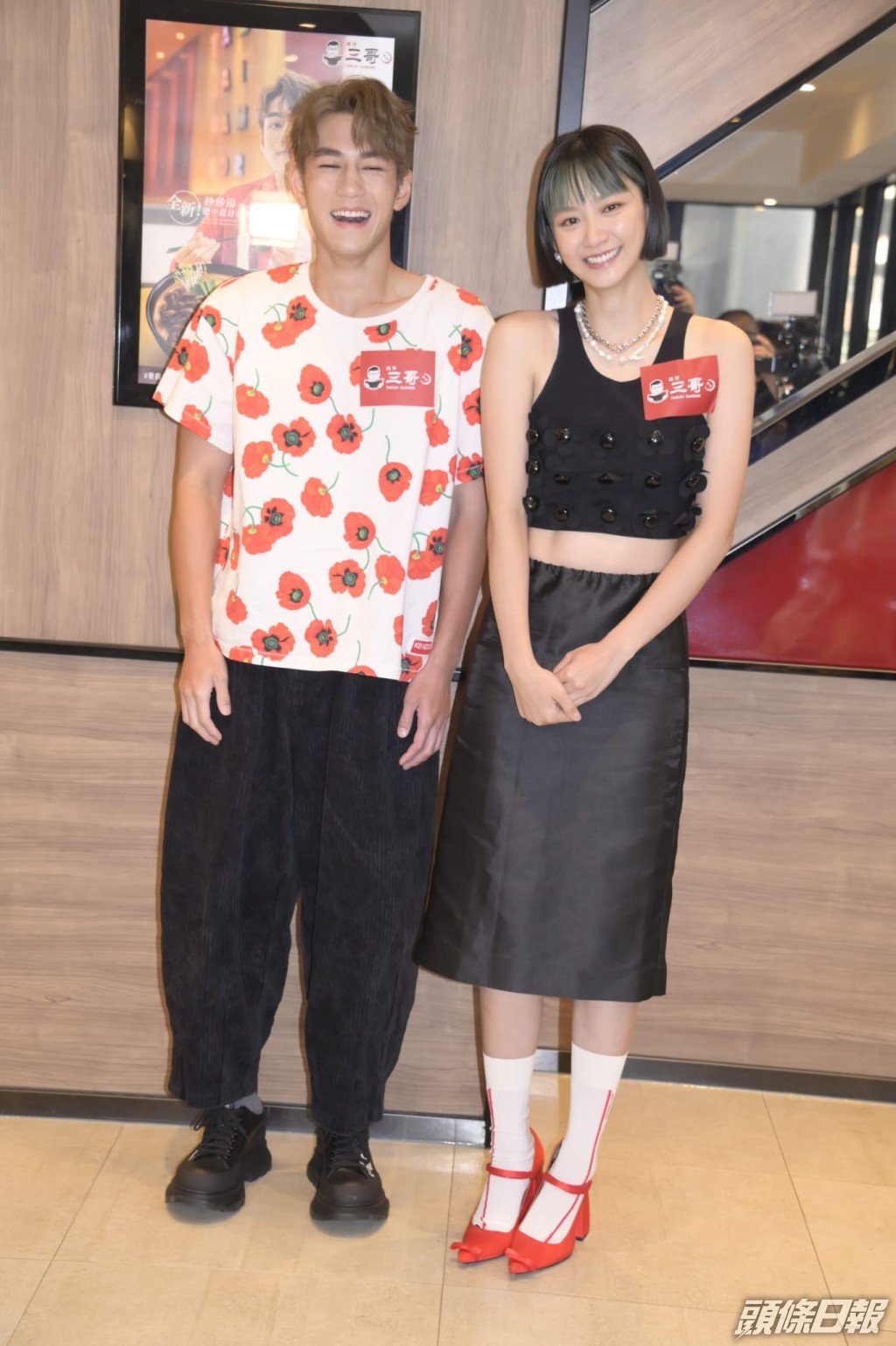被問到有沒有親熱戲,他們也大賣關子。